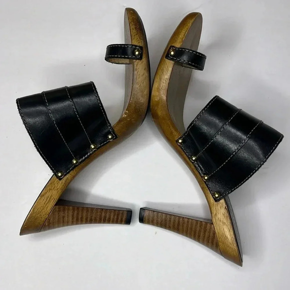 Michael Michael Kors black wooden gold buckle sandal size 8.5m - Picture 3 of 6